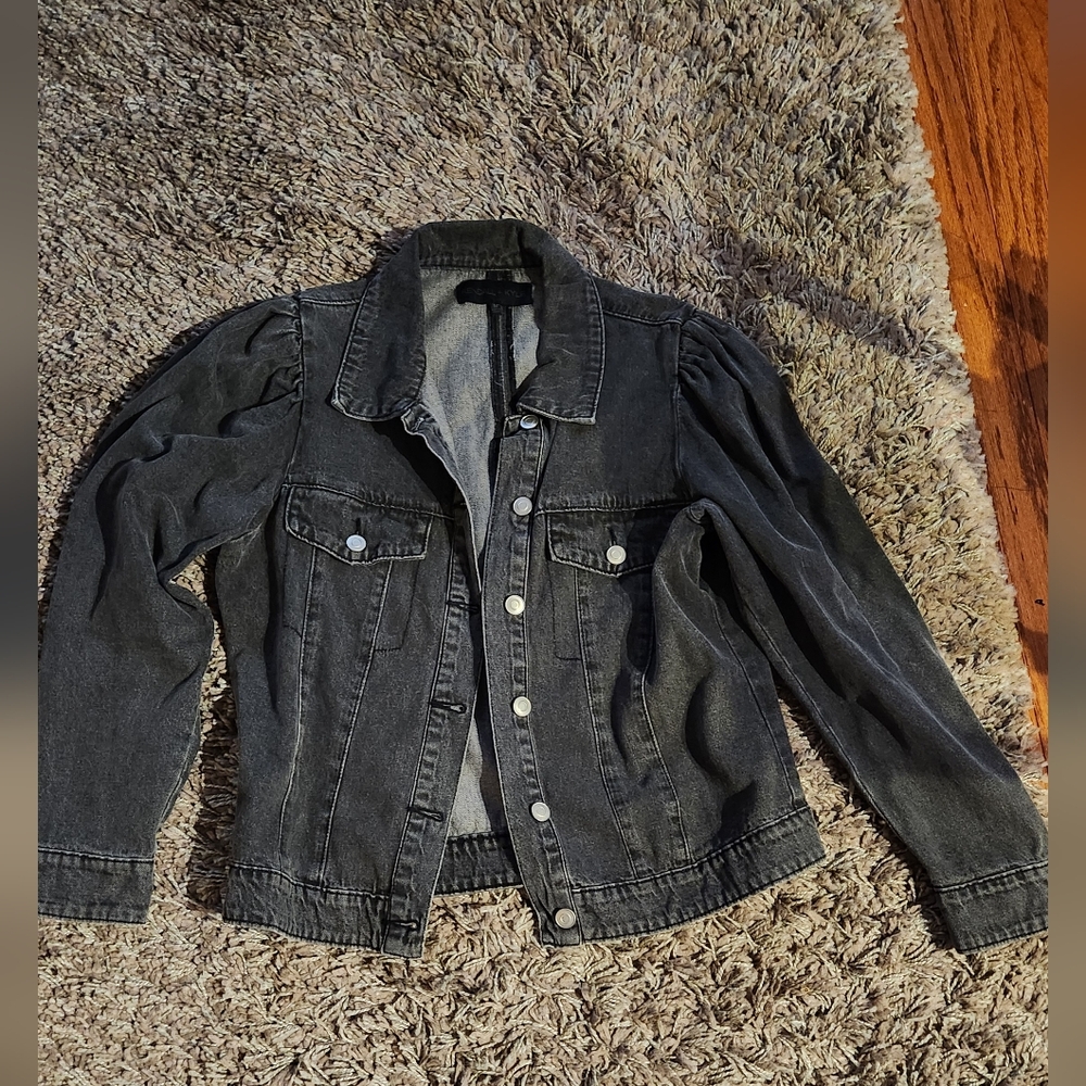 Black Denim Puff Sleeve Jacket NWOT Kendall & Kylie